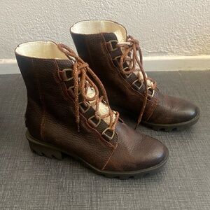 SOREL Phoenix Short Lace Cozy Boot #NL3415-282 BURRO 7